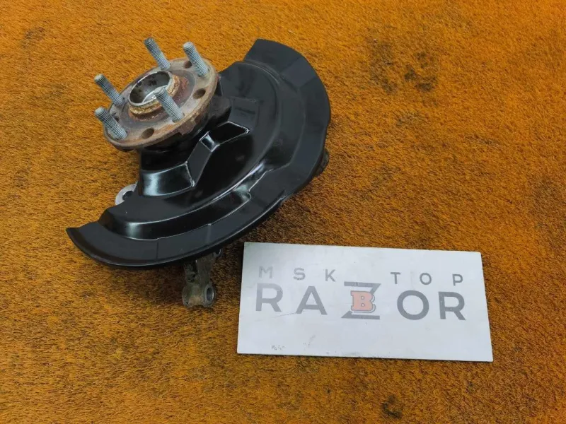 Кулак поворотный