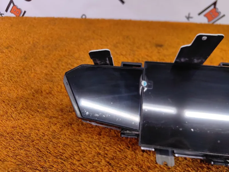 Панель приборов