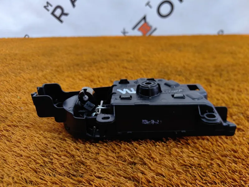 Ручка двери внутренняя