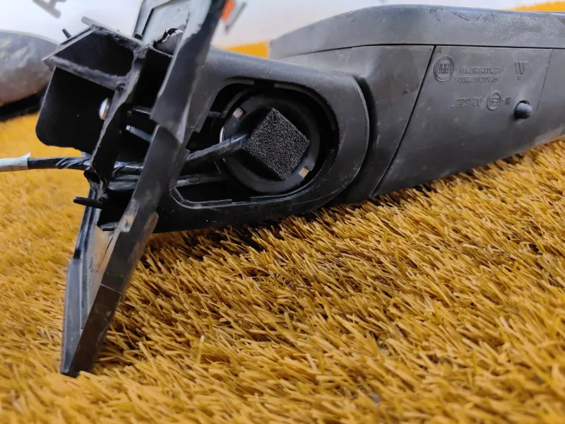 Зеркало боковое