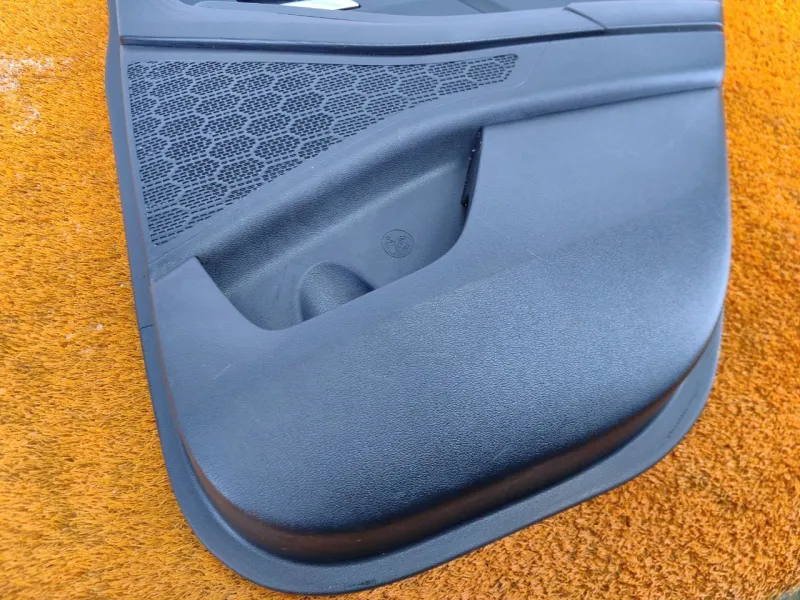 Обшивка двери