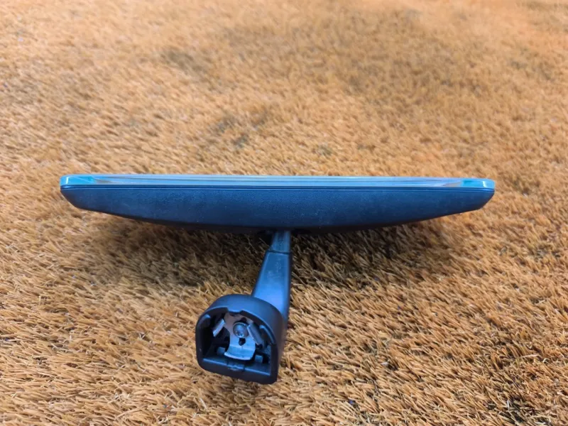 Зеркало заднего вида