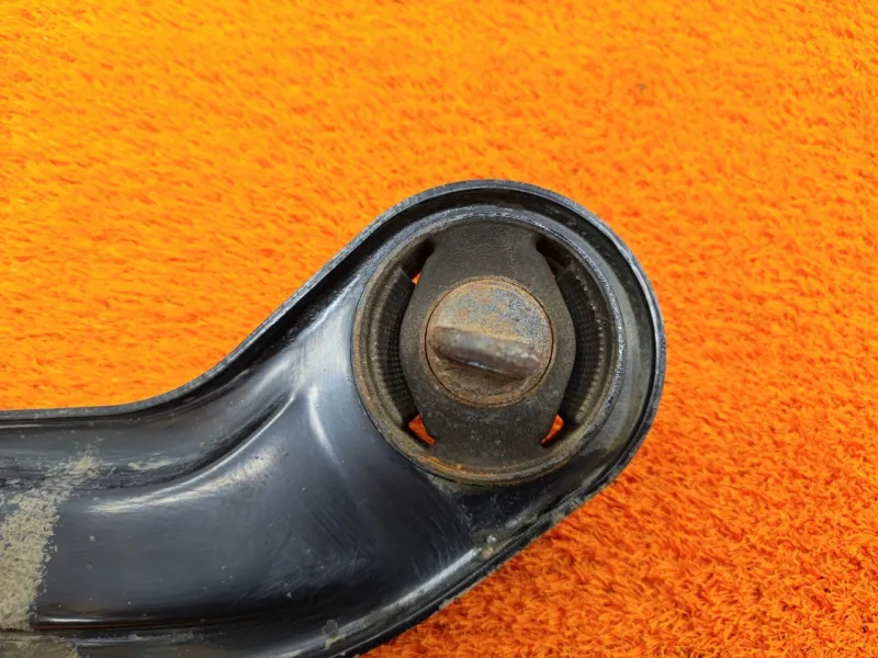 Рычаг подвески