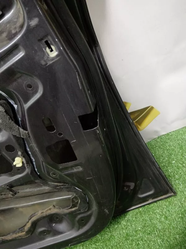 Дверь BMW 3-Series 2005 41007203644 E90, передняя правая