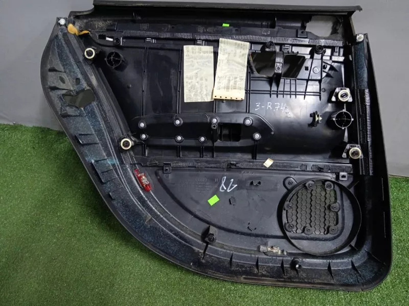 Обшивка двери Audi A4 2007 8E0867306 B7, задняя правая