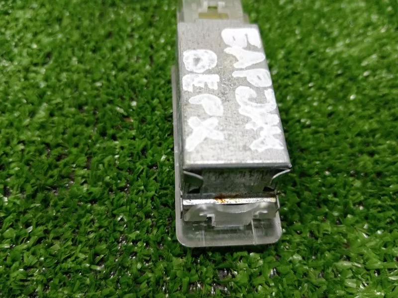 Плафон подсветки бардачка