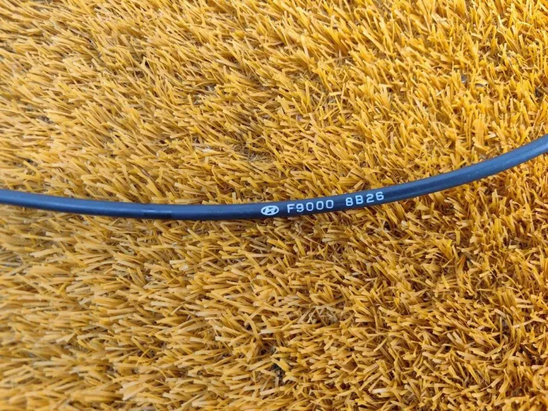 Трос замка капота