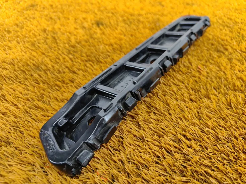 Крепление бампера