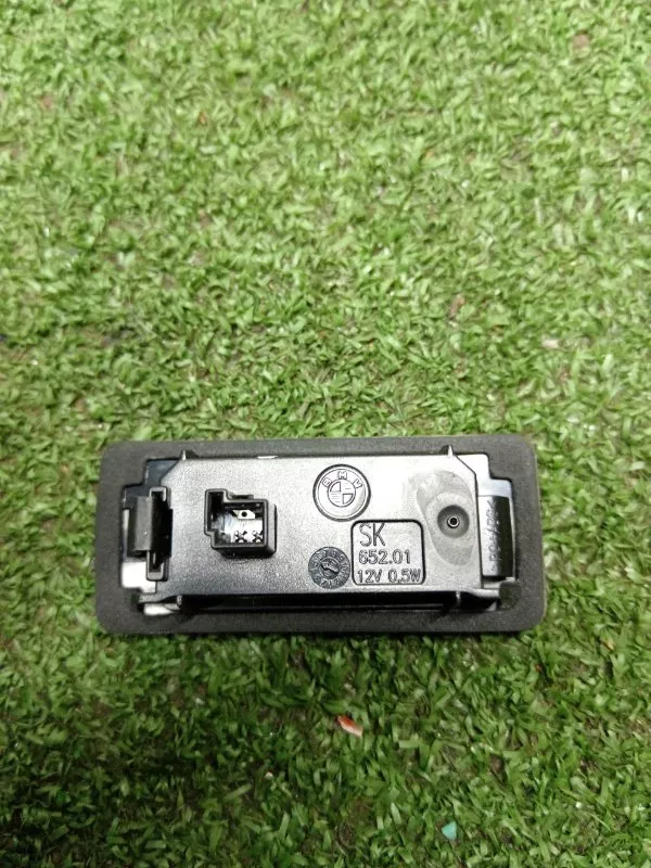 Плафон подсветки багажника