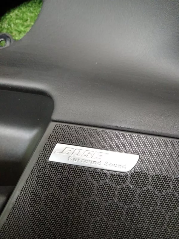 Обшивка двери Audi A6 2006 4F1867105A C6, передняя левая