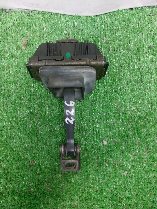 Ограничитель двери BMW X5 2006 51218402502 E53, передний левый