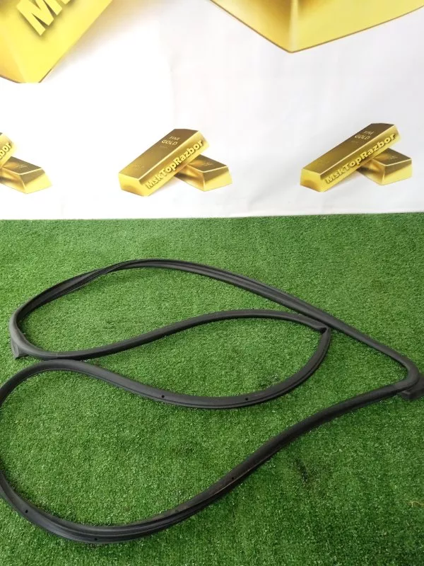 Уплотнитель двери