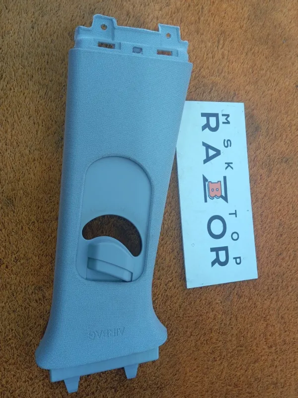 Обшивка центральной стойки