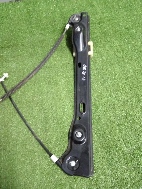 Стеклоподъемник BMW 3-Series 2005 51337140588 E90, передний правый