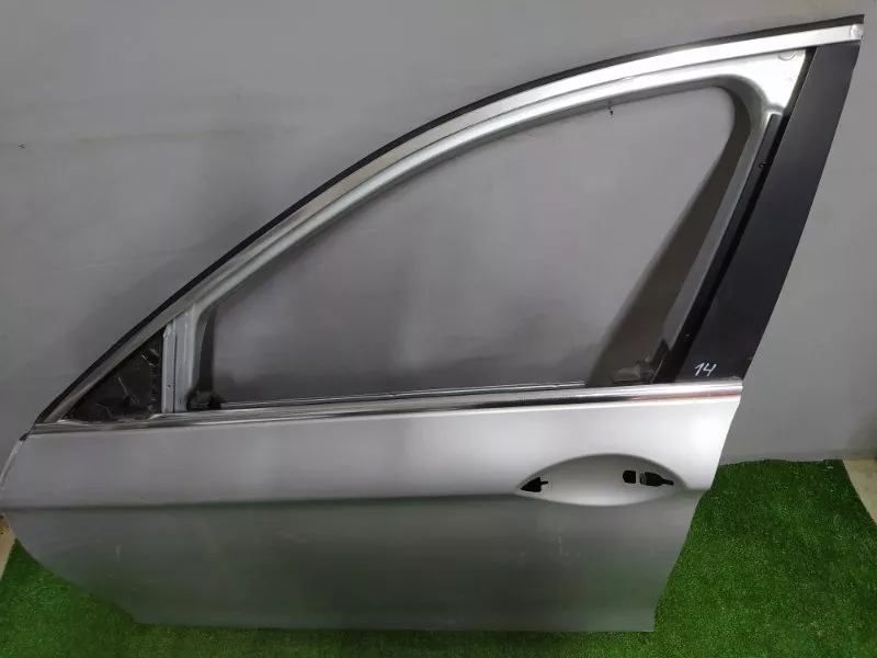 Дверь BMW 5-Series 2011 41007206107 F10, передняя левая