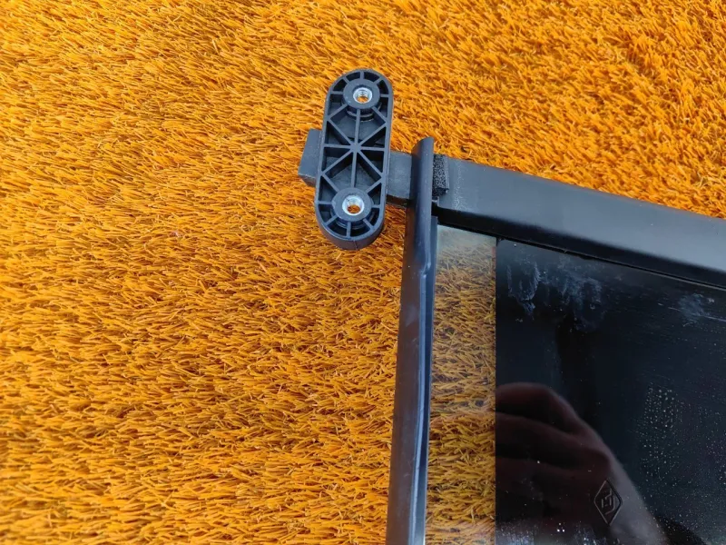 Форточка задняя