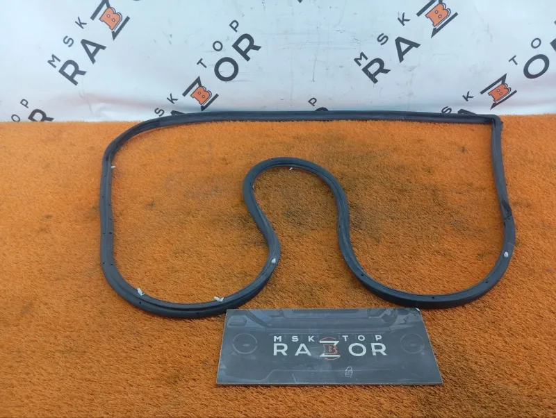 Уплотнитель двери