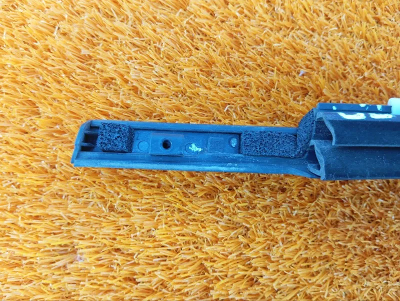 Молдинг стекла