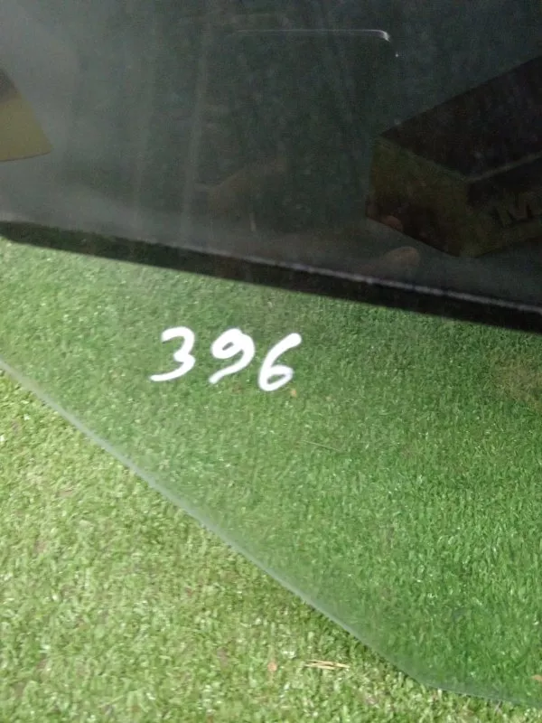 Стекло двери BMW 5-Series 2004 51357110636 E61, заднее правое