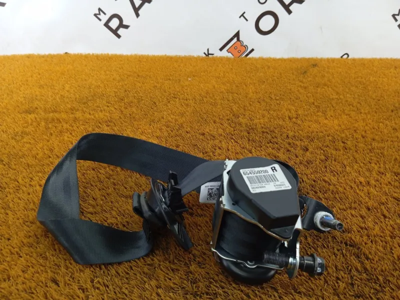 Ремень безопасности