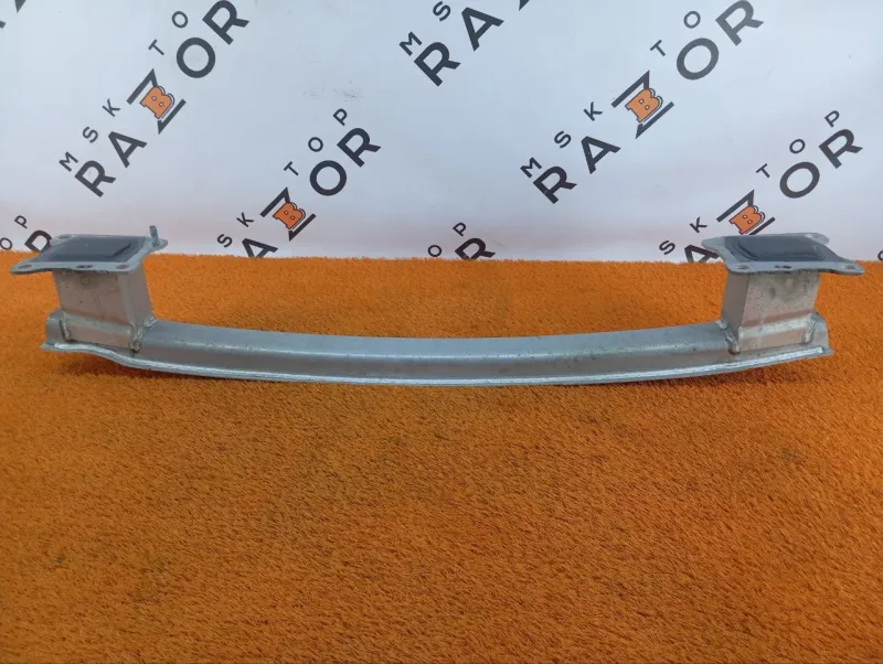 Усилитель бампера