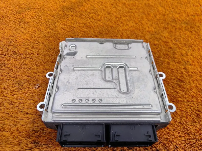 Блок управления двигателем