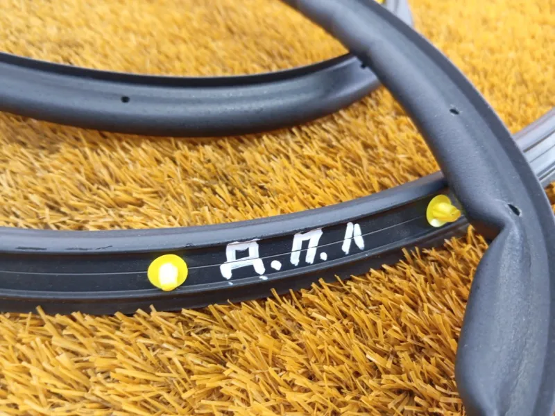 Уплотнитель двери