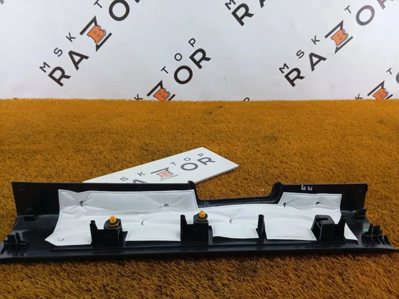 Накладка порога внутренняя