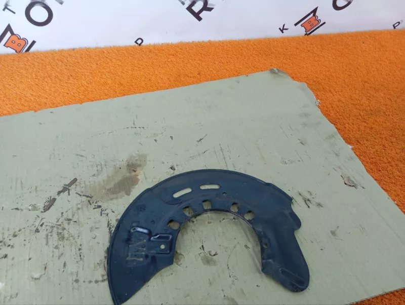 Пыльник тормозного диска