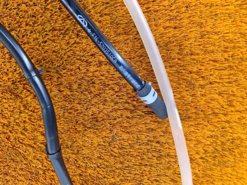 Дренажная трубка (шланг омывателя)