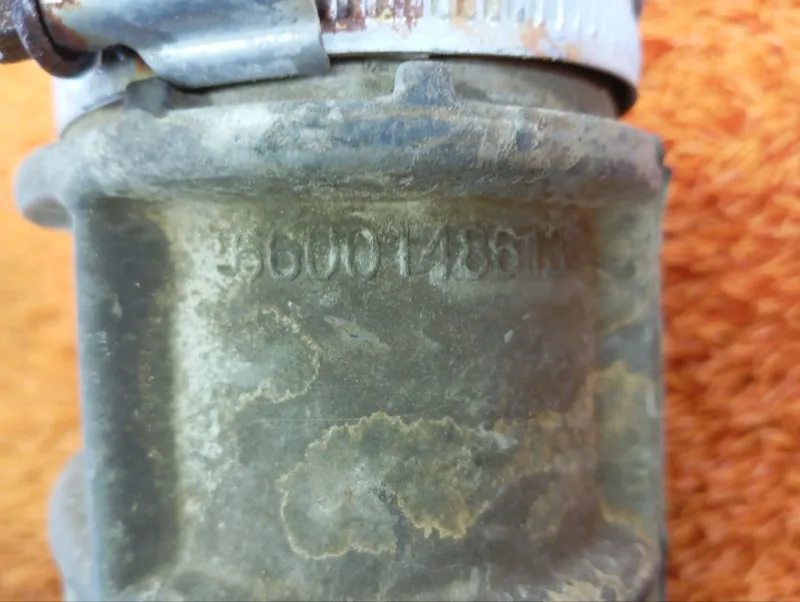 Патрубок воздушного фильтра