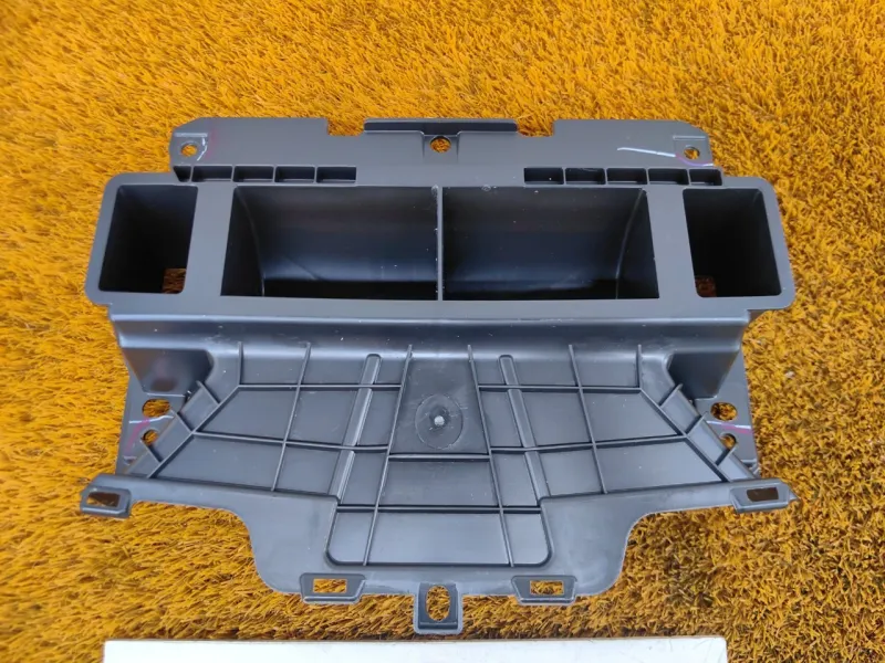 Воздуховод салона