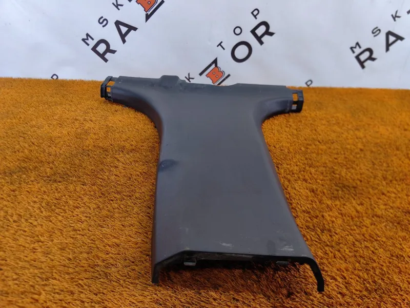 Обшивка центральной стойки