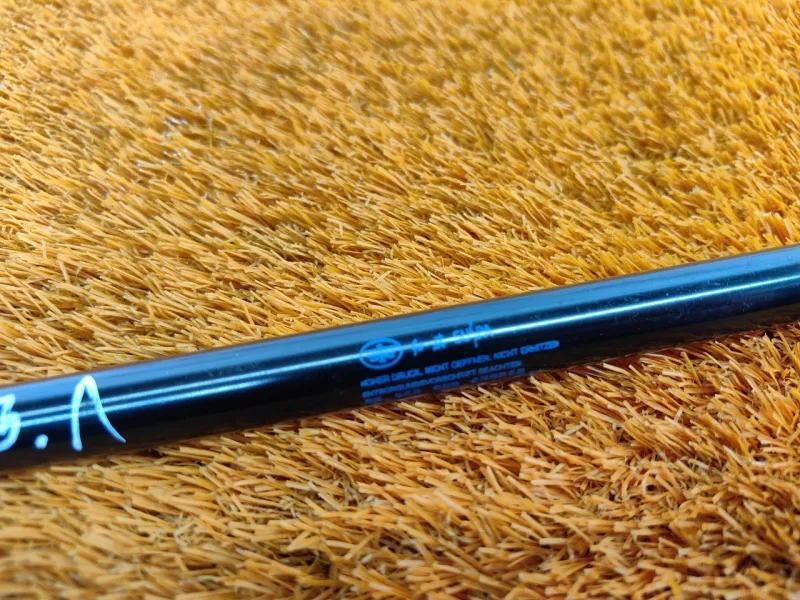 Амортизатор багажника