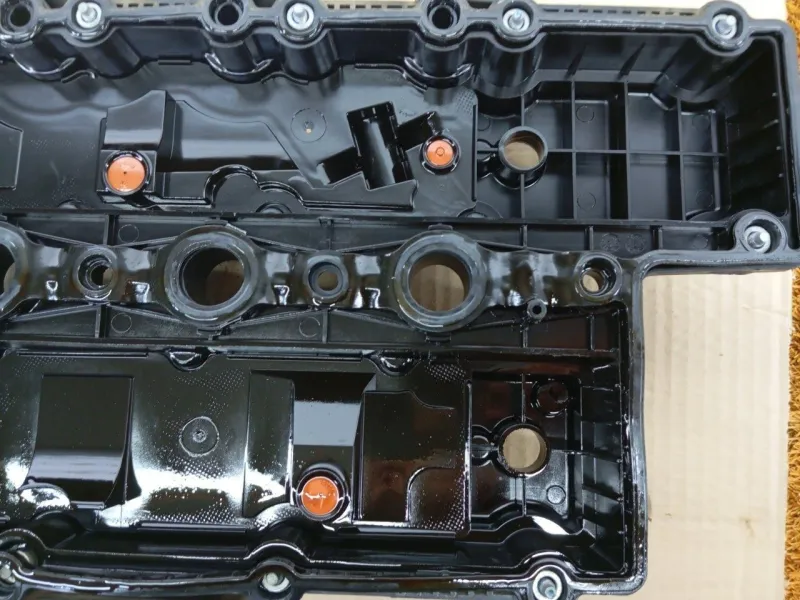 Клапанная крышка