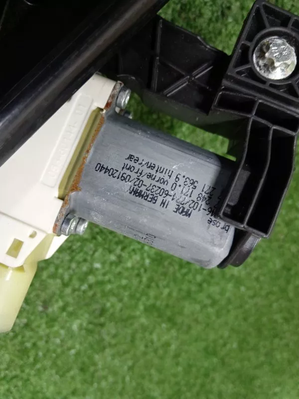 Стеклоподъемник BMW 5-Series 2010 51357182613 F10/F11, задний левый