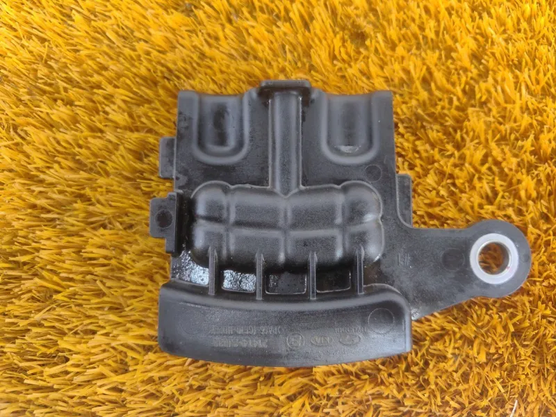 Крышка масляного фильтра