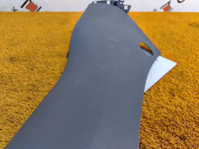 Накладка на стойку кузова