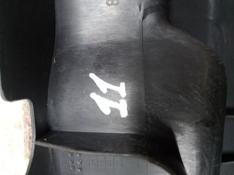 Обшивка крышки багажника Audi A3 2006 8P4867979D 8P