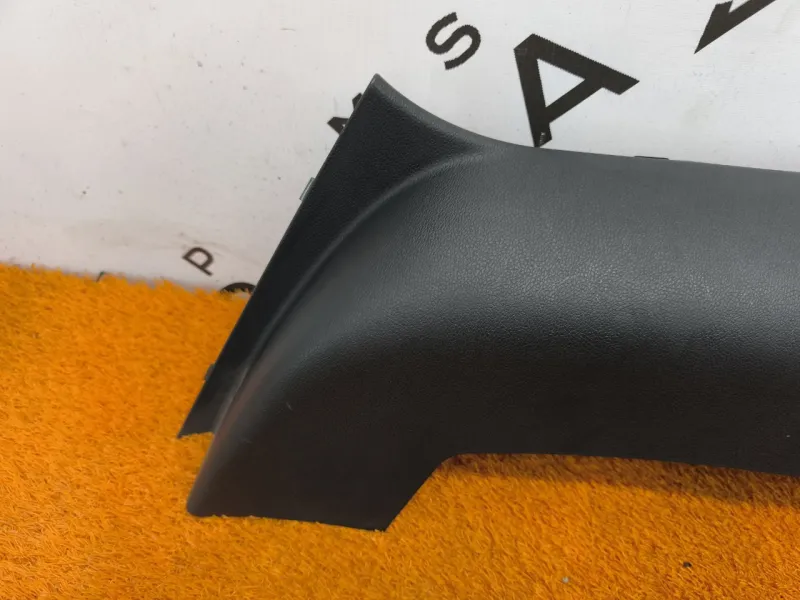 Накладка на стойку кузова