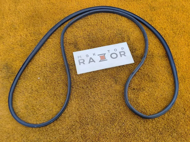 Уплотнитель двери