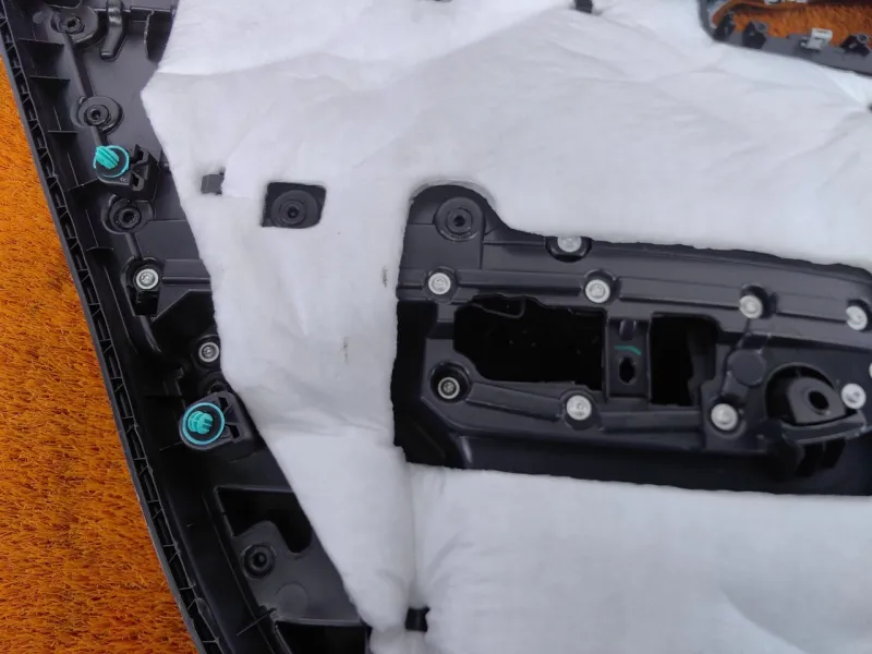 Обшивка двери