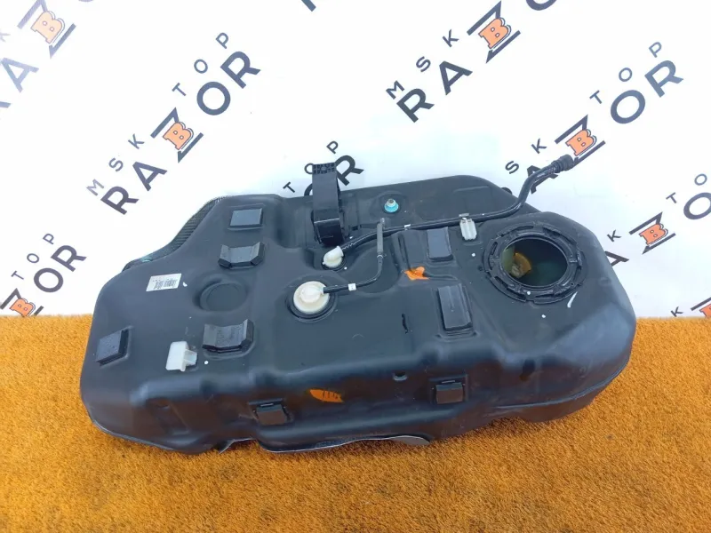 Бак топливный