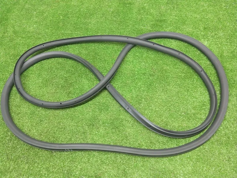 Уплотнитель двери