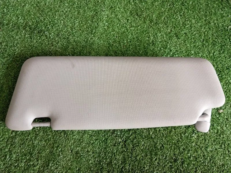 Козырек солнцезащитный