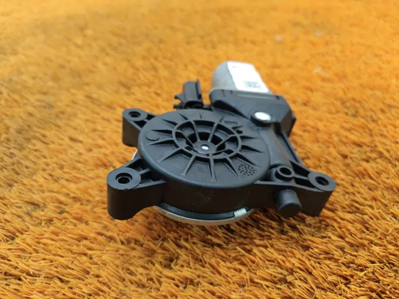 Мотор стеклоподъемника