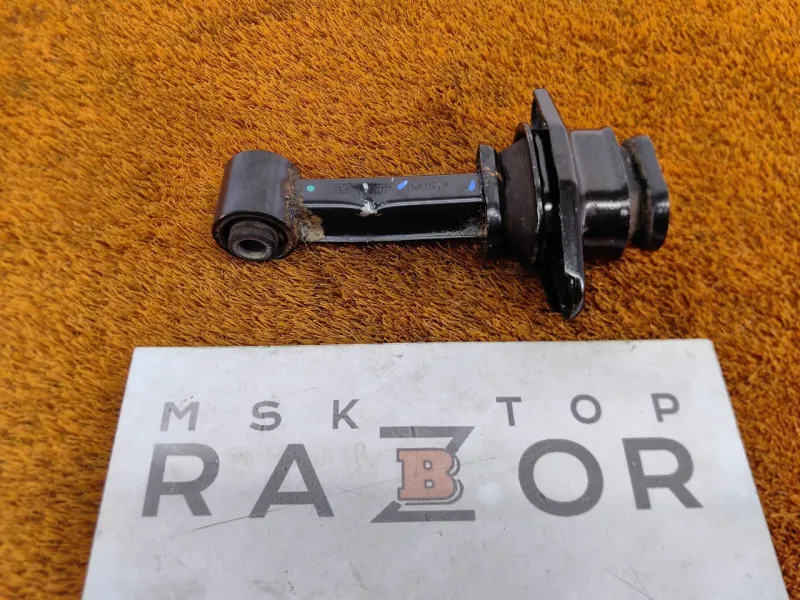 Подушка двигателя