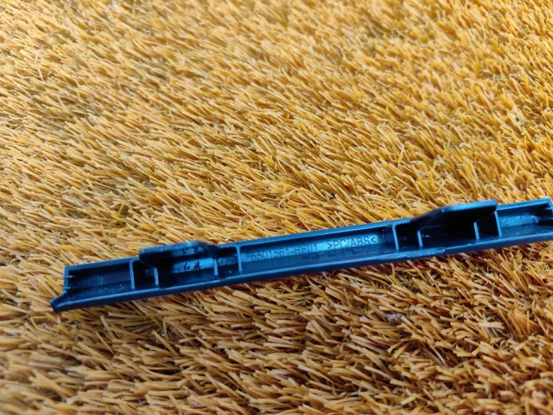 Накладка на торпедо