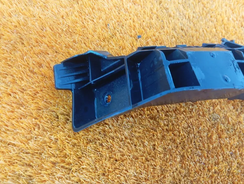 Кронштейн бампера