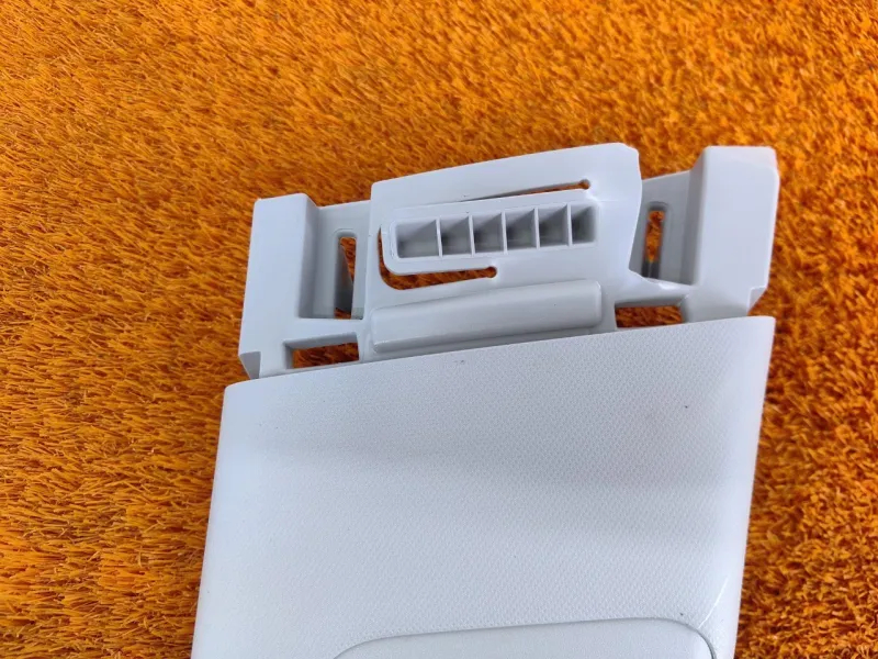 Обшивка центральной стойки